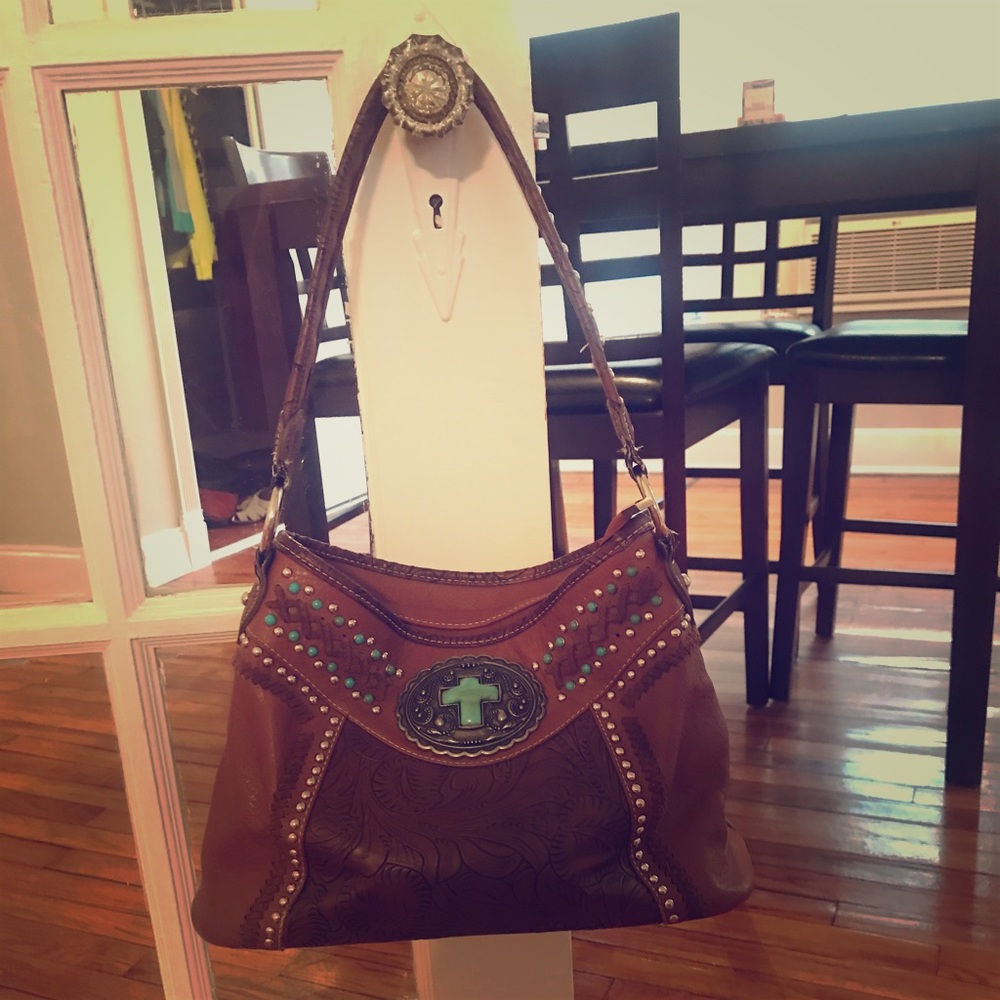 Very cute turquoise purse